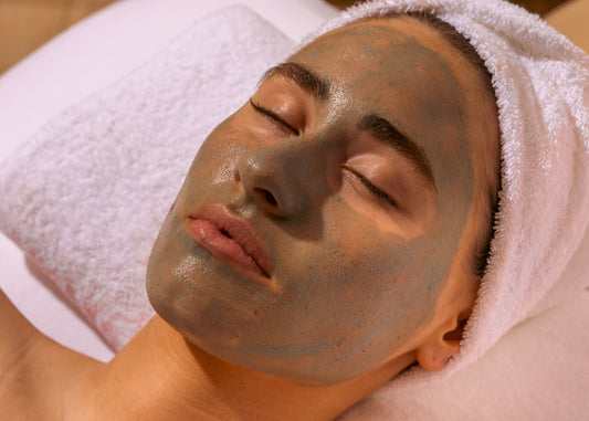 Pore-Refining & Re-mineralizing Facial